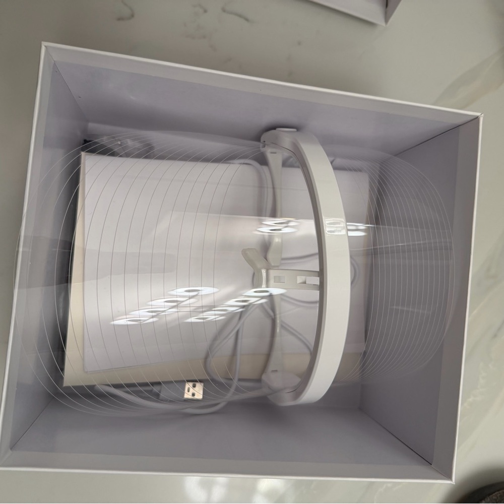 4 Color LED Light Therapy Mask - Picture 4 of 4